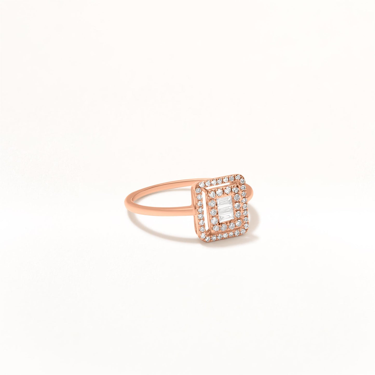 Vivant Diamond Ring in 18K Gold