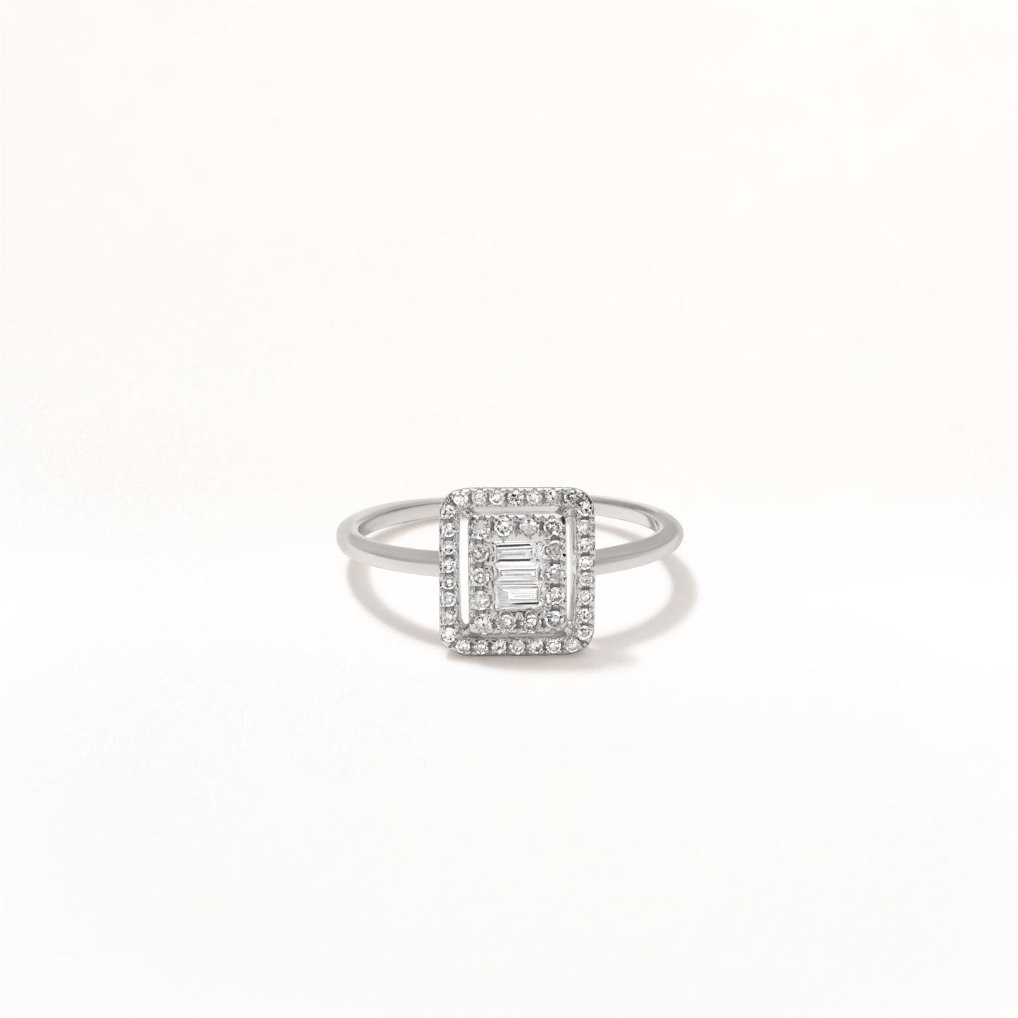 Vivant Diamond Ring in 18K Gold